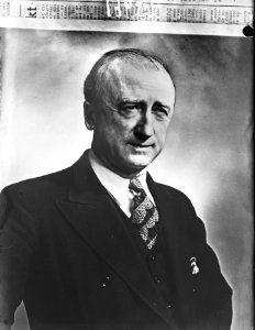Minister Bymes (portret), Bestanddeelnr 901-9651