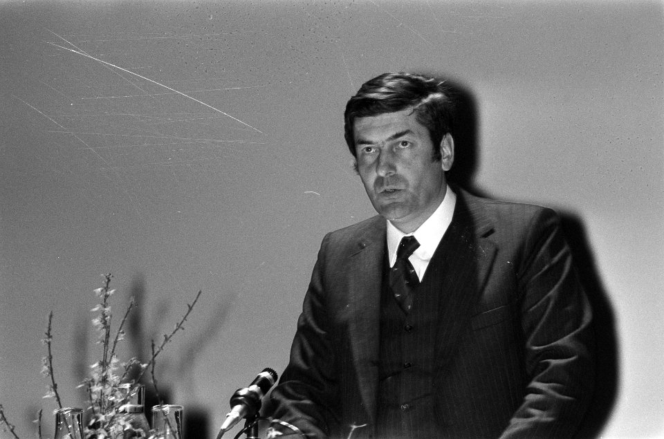 Minister Lubbers aan het woord, Bestanddeelnr 927-0552