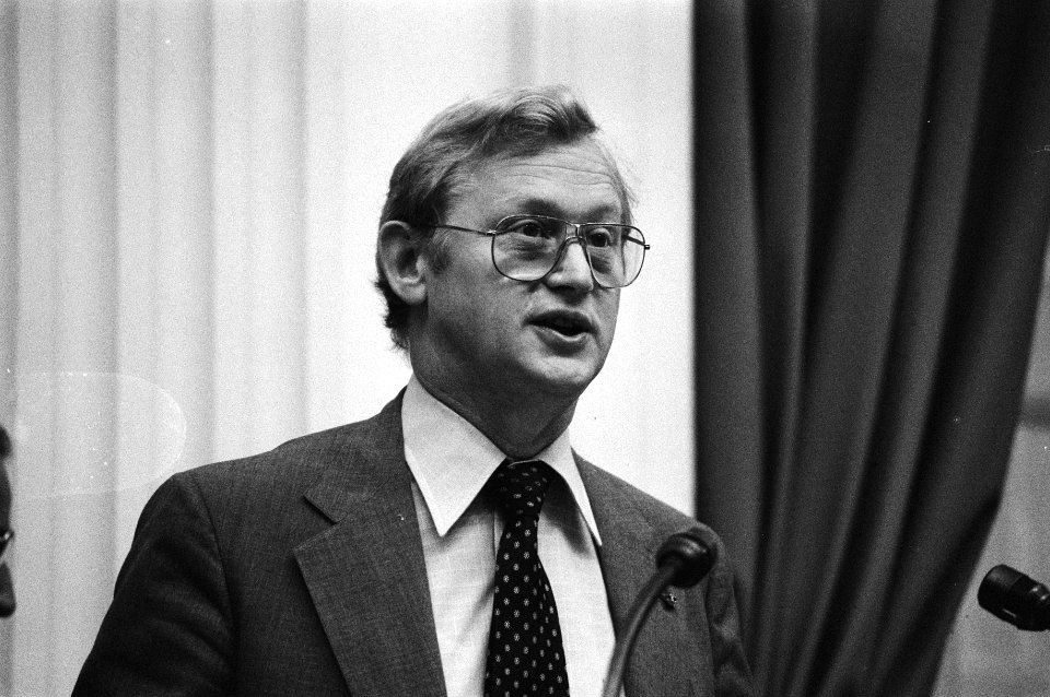 Minister Andriessen (Financiën), Bestanddeelnr 930-4879