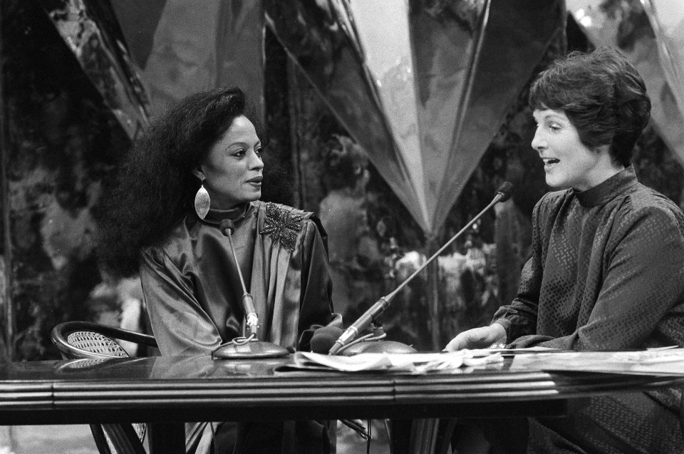 Mies Bouwman ontving Diana Ross (links) in haar programma, Bestanddeelnr 931-8100