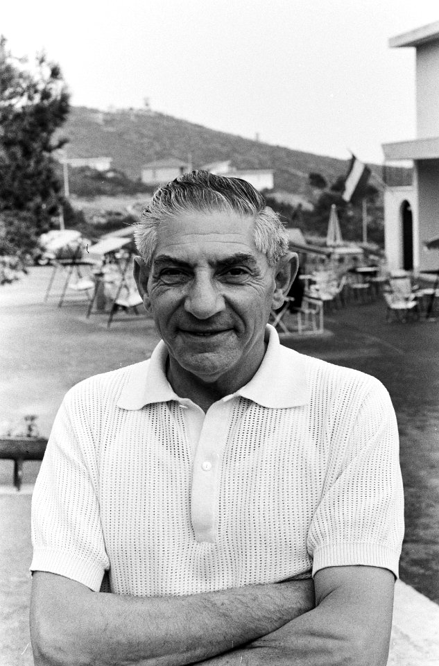 Mies Bouwman en Rudy Carrell met vakantie in Italie, Bestanddeelnr 915-1656