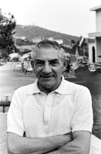 Mies Bouwman en Rudy Carrell met vakantie in Italie, Bestanddeelnr 915-1656