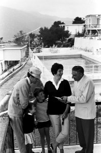 Mies Bouwman en Rudy Carrell met vakantie in Italie Mies Bouwman en Rudy Carrel, Bestanddeelnr 915-1647