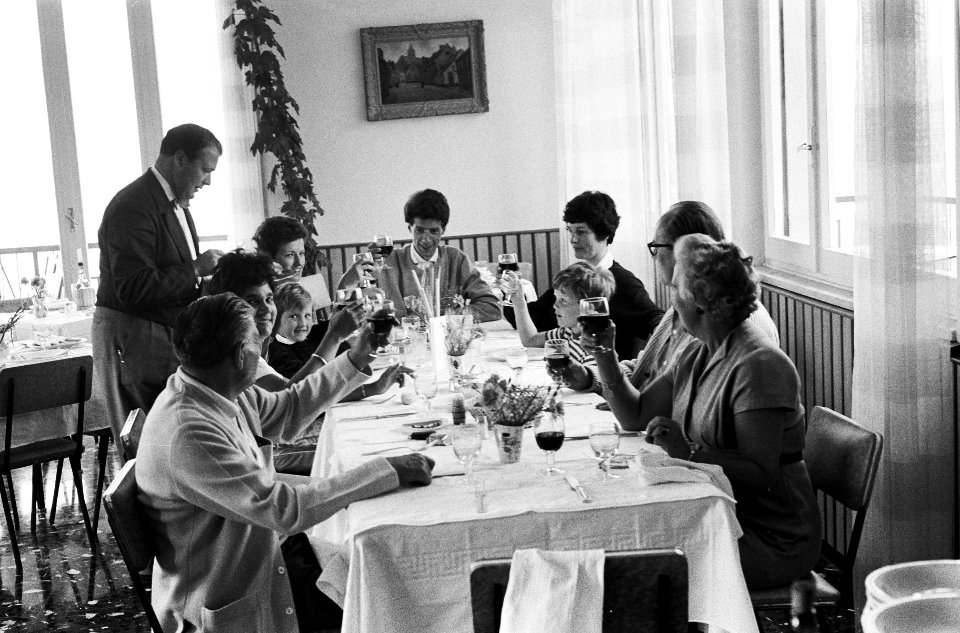Mies Bouwman en Rudy Carrell met vakantie in Italie, Bestanddeelnr 915-1643