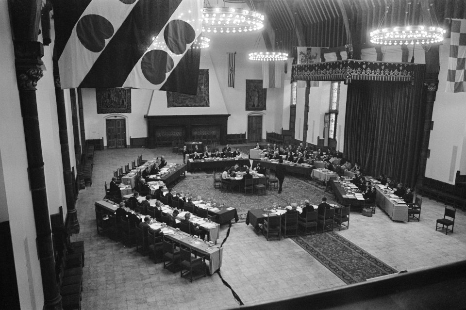 Milieucongres over de Rijn in de Ridderzaal te Den Haag overzicht, Bestanddeelnr 925-9761