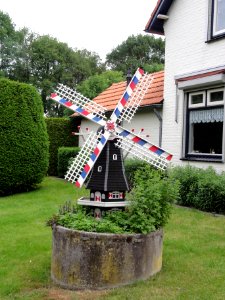 Milheeze bij molen Laurentia, tuinmolen 2