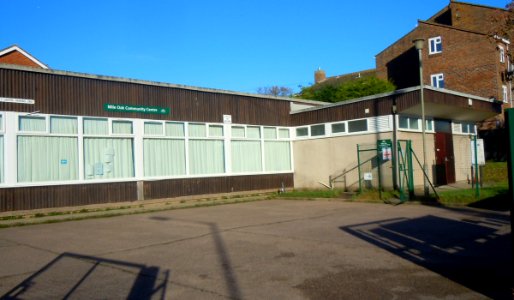 Mile Oak Community Centre, Chalky Road, Mile Oak (November 2015) (1)