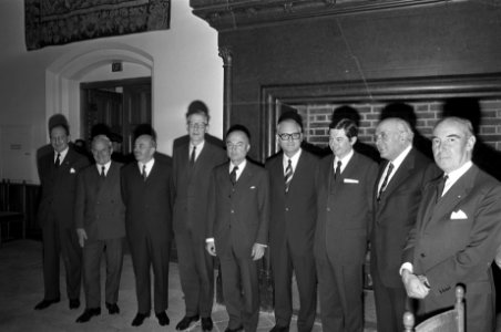 Milieucongres over de Rijn in de Ridderzaal te Den Haag, Bestanddeelnr 925-9759