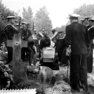 Militaire begroeting overste() Talanan in Haarlem, Bestanddeelnr 908-6331
