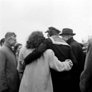Mijnenlegger Hr. Ms. Willem van der Zaan terug in Den Helder, Bestanddeelnr 902-8256