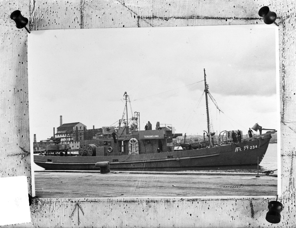 Mijnenveger Terschelling van de Koninklijke Marine. Overgenomen van de Engelse, Bestanddeelnr 903-7295