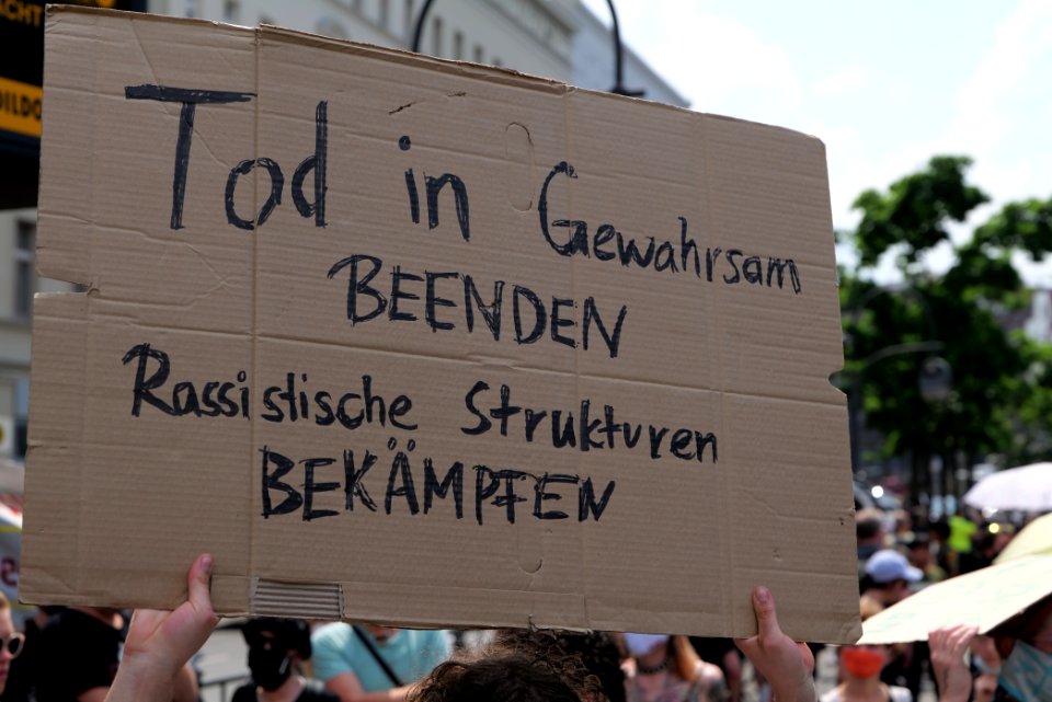 Migrantifa protest Berlin 2020-06-13 32