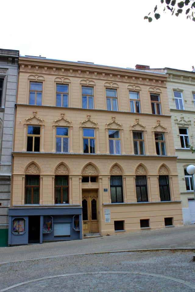 Miethaus Bischof-Faber-Platz 2