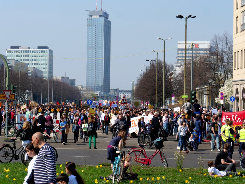 Mietenwahnsinn demonstration in Berlin 06-04-2019 09
