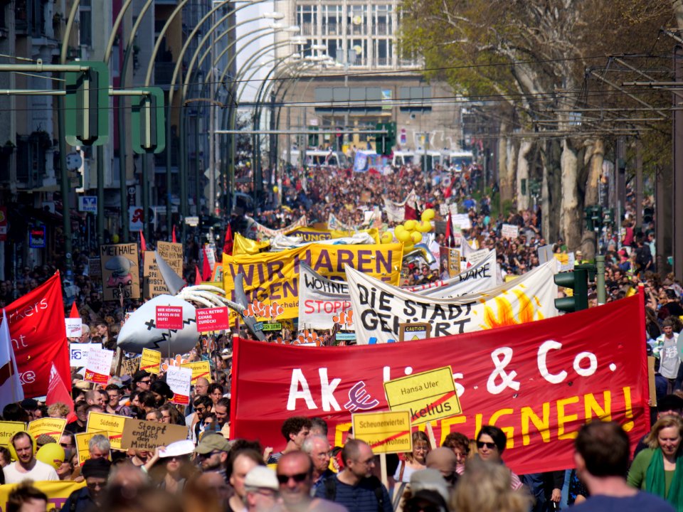 Mietenwahnsinn demonstration in Berlin 06-04-2019 22