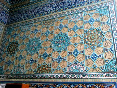 Middle portico of Al-Mahruq Mosque - Tiling 03