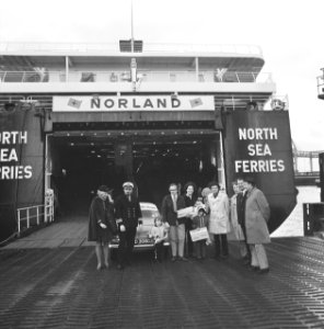 Miljoenste passagier van North Sea Ferrier in Rotterdam opdracht Continental Pub, Bestanddeelnr 927-5252