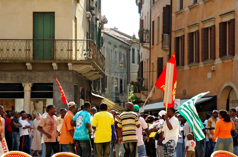 Migrants-Treviso-20050528-032