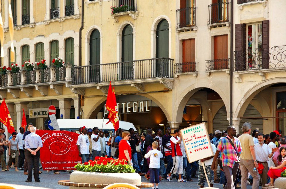Migrants-Treviso-20050528-029