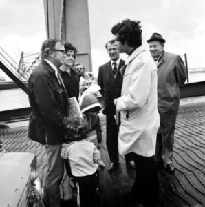 Miljoenste passagier van North Sea Ferrier in Rotterdam opdracht Continental Pub, Bestanddeelnr 927-5250