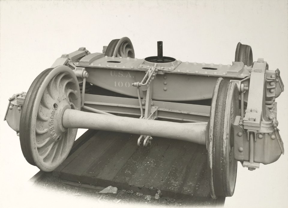 Military Administration - Transportation - Rail - Rolling Stock - STANDARD GAUGE ARCH TRUCK - NARA - 45501931 (cropped)