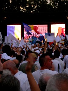 Mihail Neamţu & Noua Republică, protest Piaţa Revoluţiei 26-7-12 photo