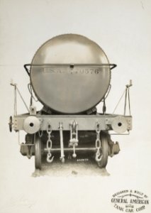 Military Administration - Transportation - Rail - Construction - TANK CARS FOR GOVERNMENT USE. A Tank car front view. Type build by General American Tank Car Corporation, Chicago, Ill - NARA - 45502163 (cropped)