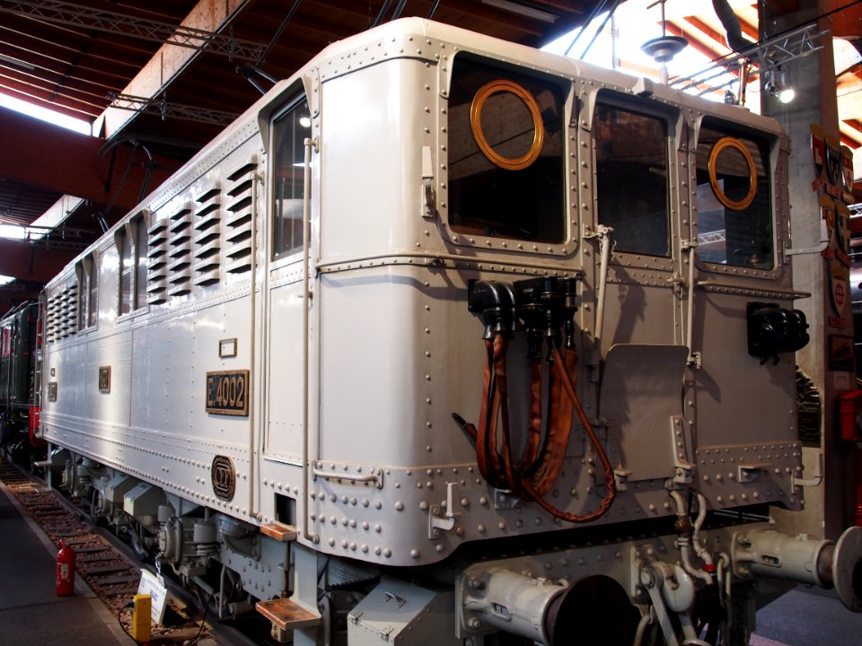 MIDI E4002 photo 2