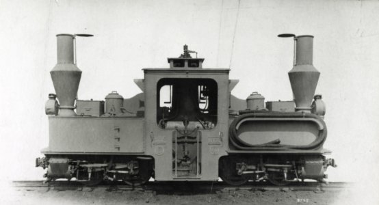 Military Administration - Transportation - Rail - Philadelphia War Photograph Committee. Representing The City of Philadelphia and The Philadelphia Council of National Defense Presented by - NARA - 45501786 (cropped)