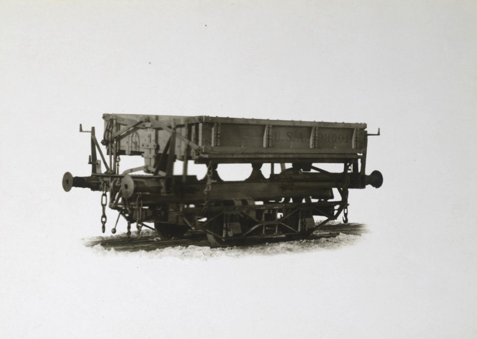 Military Administration - Transportation - Rail - Construction - STANDARD GAUGE SIDE DUMP CAR FOR U.S. FORCES OVERSEAS. Capacity 6 cu. Yds - NARA - 45502223 (cropped)