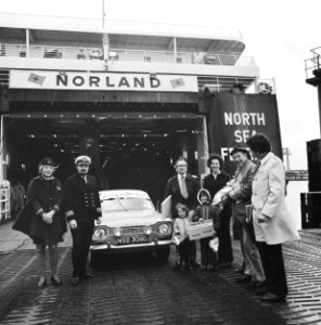 Miljoenste passagier van North Sea Ferrier in Rotterdam opdracht Continental Pub, Bestanddeelnr 927-5248