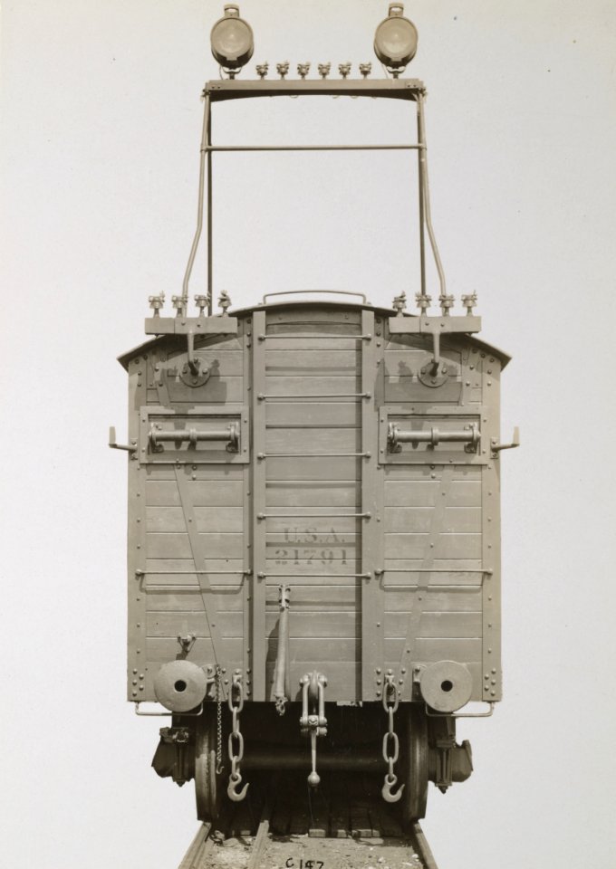 Military Administration - Transportation - Rail - Construction - PORTABLE ELECTRIC LIGHT CAR BUILT FOR U.S. FORCES OVERSEAS - NARA - 45502221 (cropped)