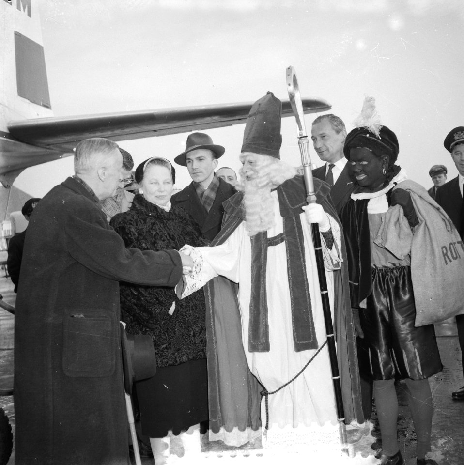 Miljoenste passagier in 1959 op Schiphol prof. Forbes ontvangst door H. Nec, Bestanddeelnr 910-8317