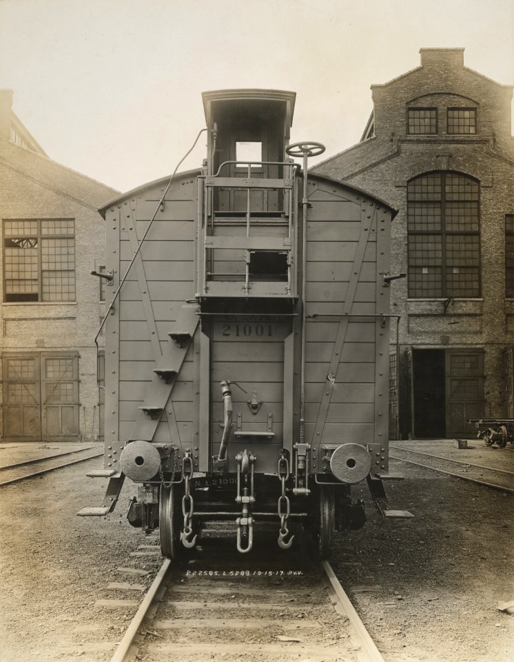Military Administration - Transportation - Rail - Rolling Stock - BOX CAR WITH CAB MANUFACTURED for the Director General Military Railways, by the Pullman Co., Chicago, Ill. The cab - NARA - 45501957 (cropped)