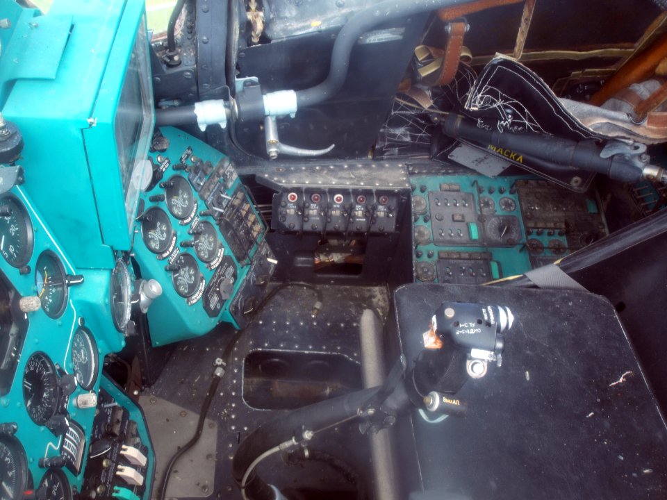 Mil Mi-24P Hind pilot seat pic1