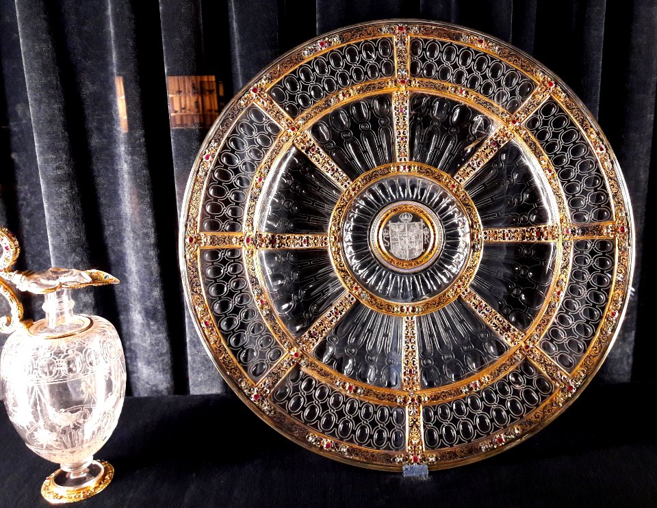 Milan Crystal lavabo set of Sigismund III Vasa