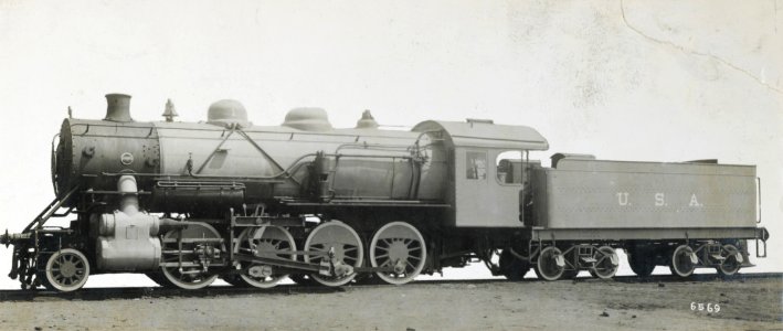 Military Administration - Transportation - Rail - Rolling Stock - LOCOMOTIVES - NARA - 45501903 (cropped)