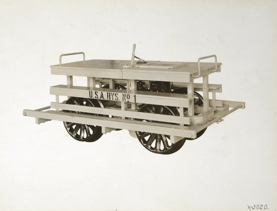 Military Administration - Transportation - Rail - Construction - MOTOR CARS FOR GOVERNMENT USE IN FRANCE. U.S.A. Rys No. 1 furnished by Fairbanks, Morse & Co., Baltimore, Md - NARA - 45502015 (cropped)