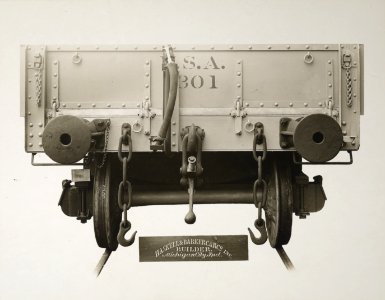 Military Administration - Transportation - Rail - Construction - Rear view of flat car made by Haskell and Barker Car., Inc - NARA - 45502061 (cropped)