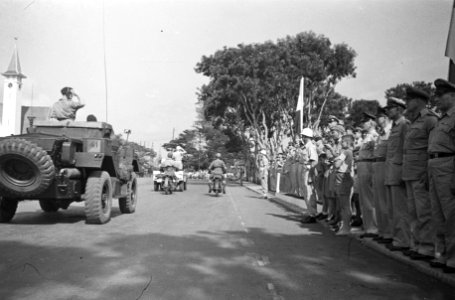 Militaire parade, Bestanddeelnr 1596-1-1