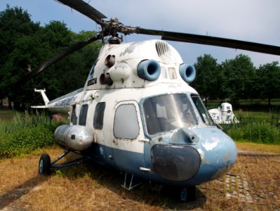 Mil Mi2 met reclame van Swanenberg IJzer Groep pic6