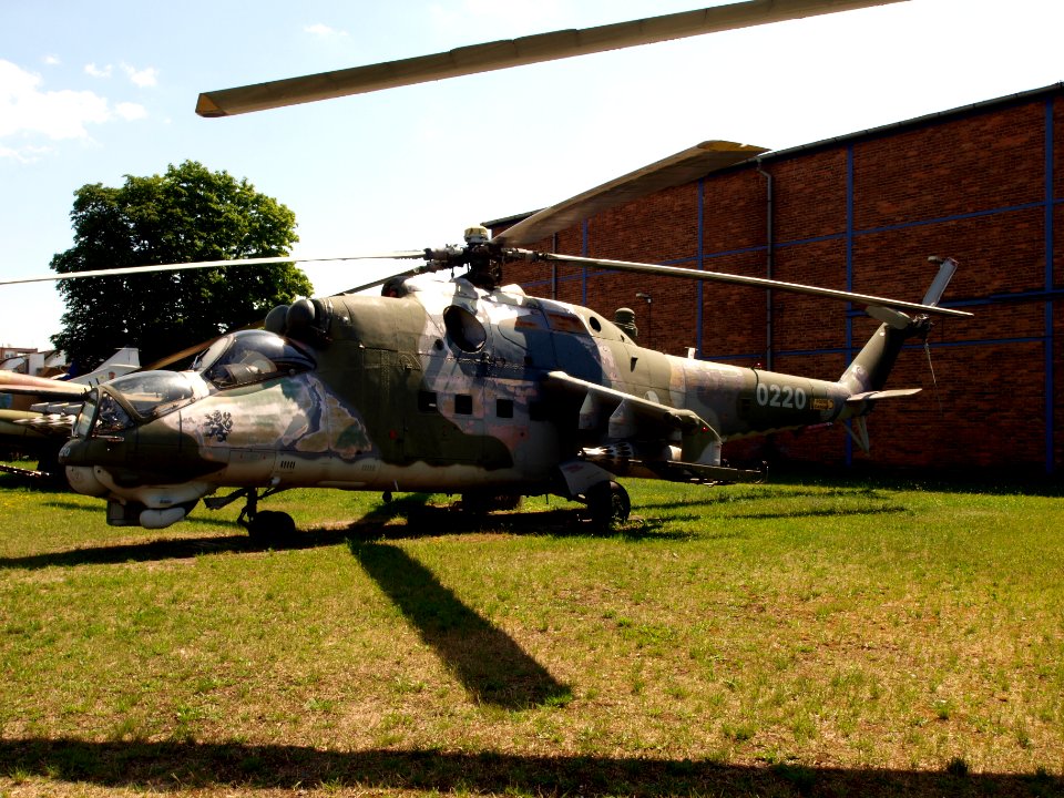 Mil Mi-24D Hind-D pic1