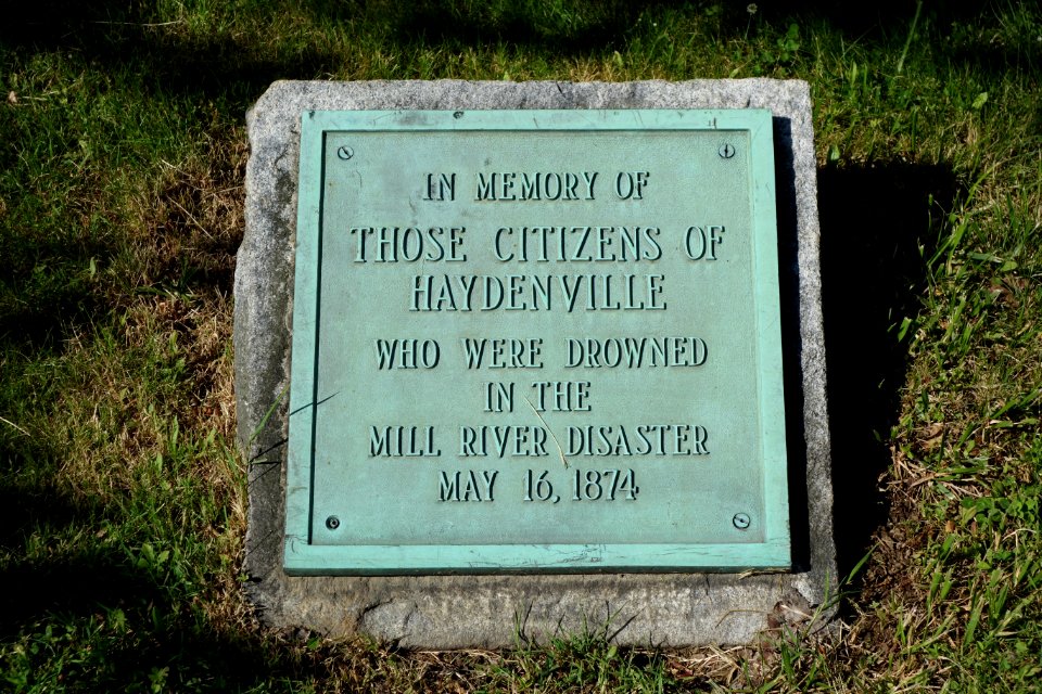 Mill River Disaster memorial - Haydenville, MA - DSC07925