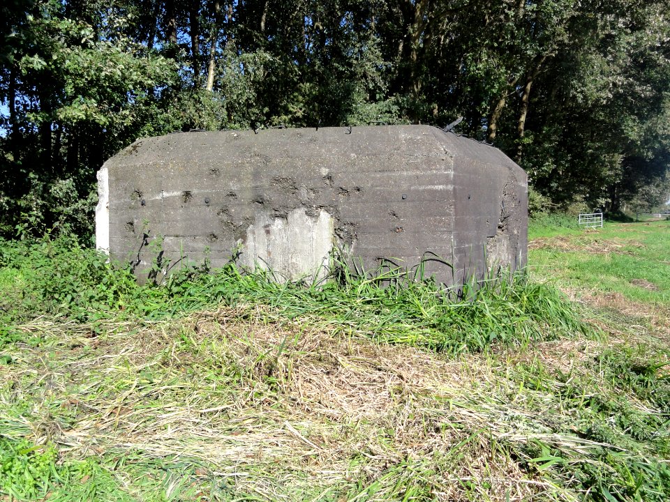 Mill Rijksmonument 525568 S-Kazemat 534 langs Defensiekanaal