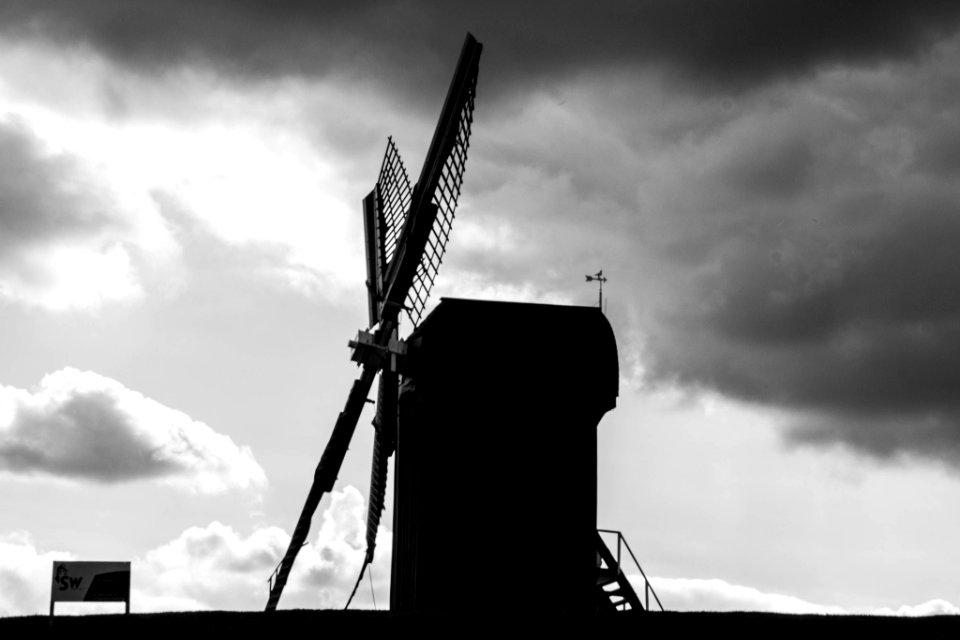 Mill (48341308)