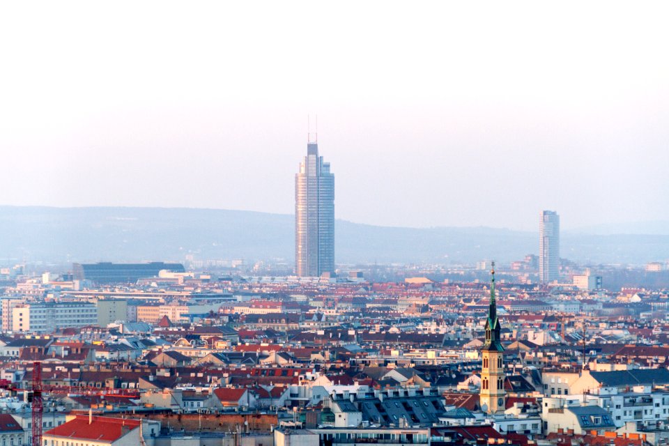 Millennium Tower Wien 1