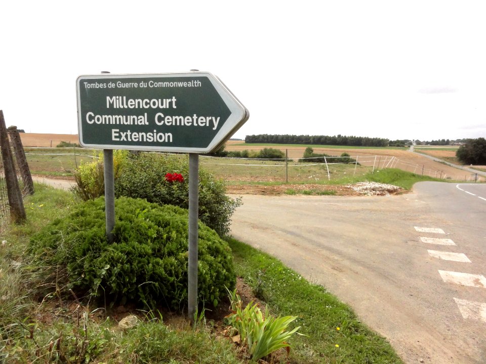 Millencourt (Somme) Communal cemetery extension (03), panneau