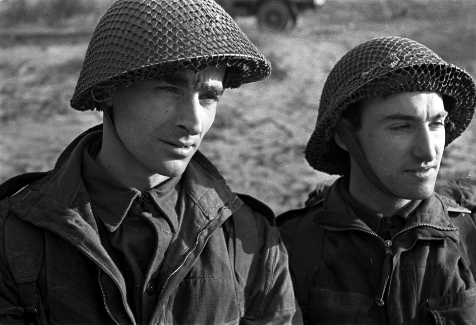 Militair opleidingskamp te Bloemendaal(bezoek Generaal Kruls ), Bestanddeelnr 901-5106