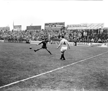Militair voetbal Nederland tegen Portugal, spelmoment, Bestanddeelnr 906-9650