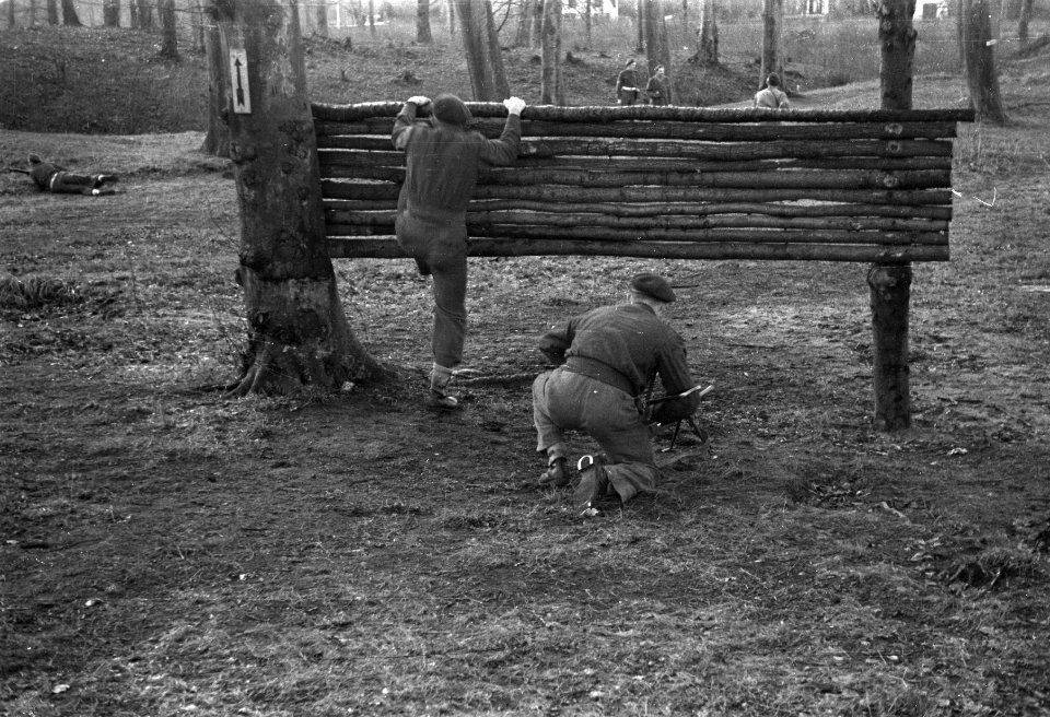 Militair opleidingskamp te Bloemendaal(bezoek Generaal Kruls ), Bestanddeelnr 901-5118